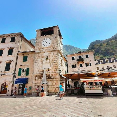 Bay Of Kotor View Apartment With Pool Prcanj Ngoại thất bức ảnh