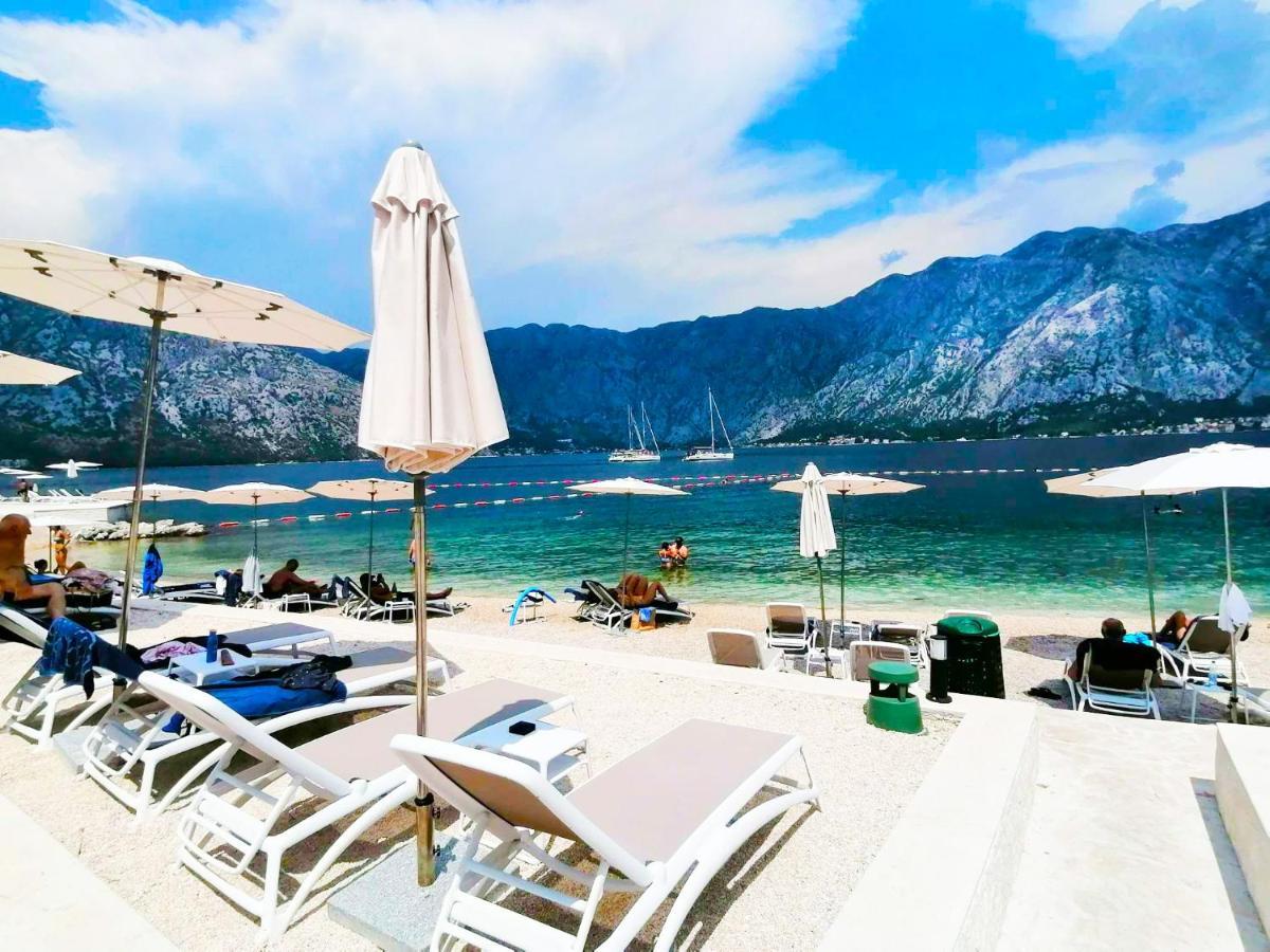 Bay Of Kotor View Apartment With Pool Prcanj Ngoại thất bức ảnh