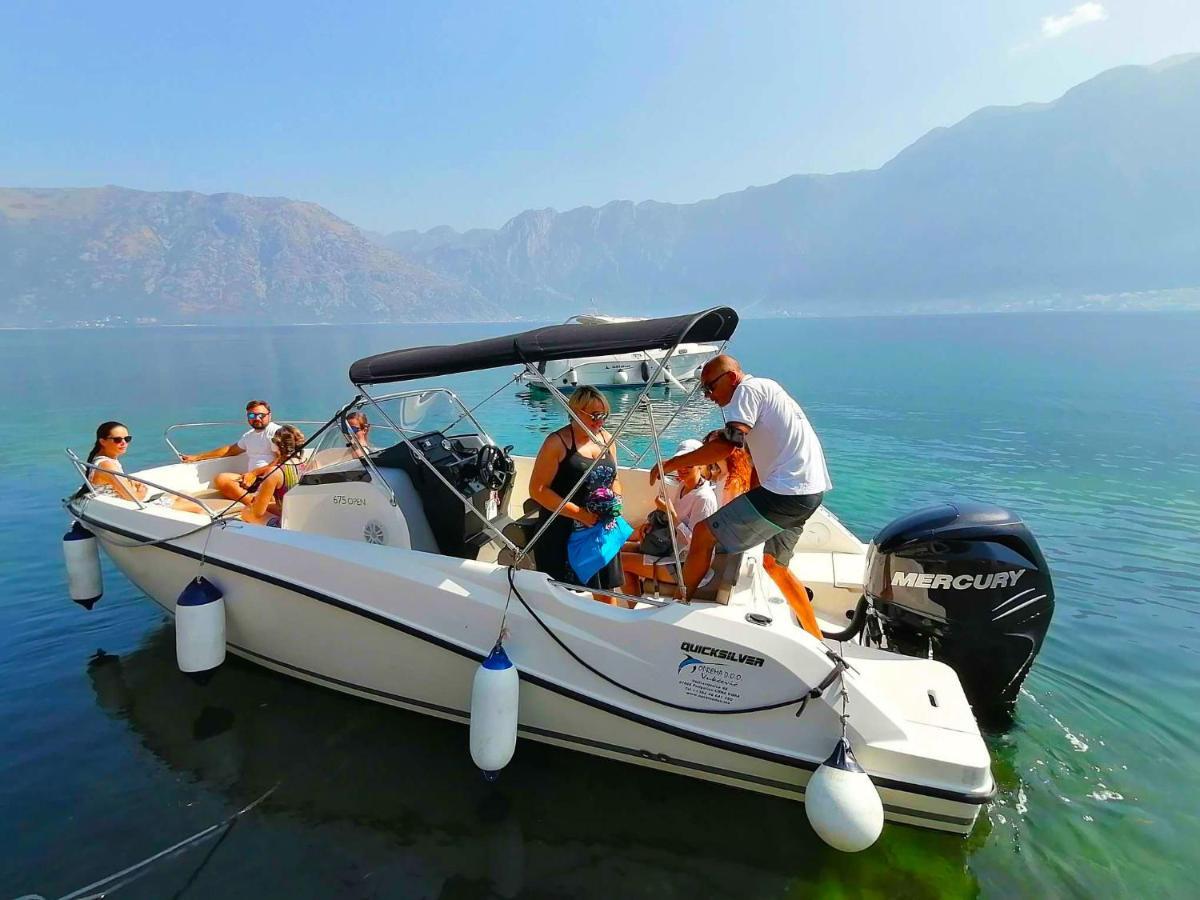 Bay Of Kotor View Apartment With Pool Prcanj Ngoại thất bức ảnh